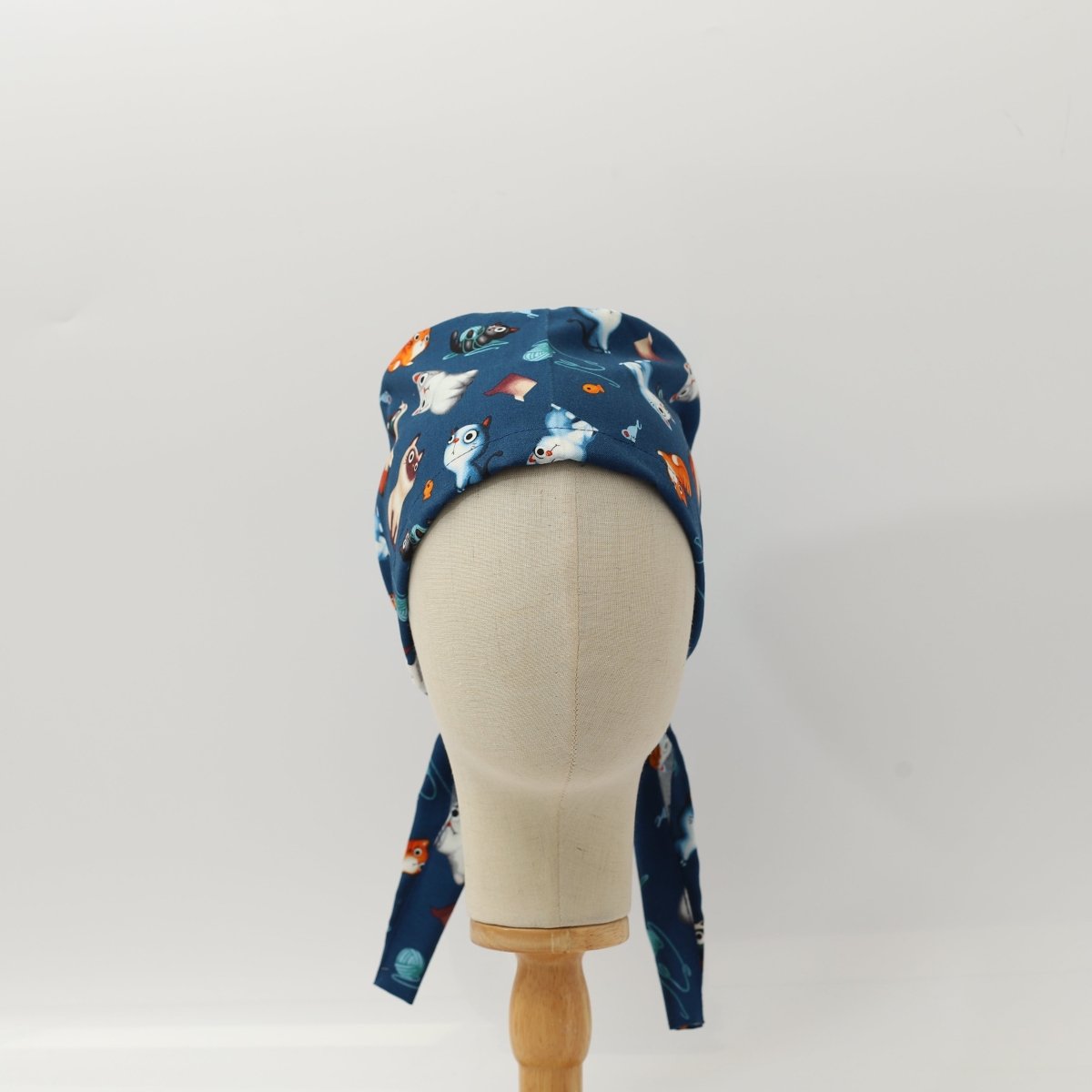 Cats Love Yarn Scrub Cap