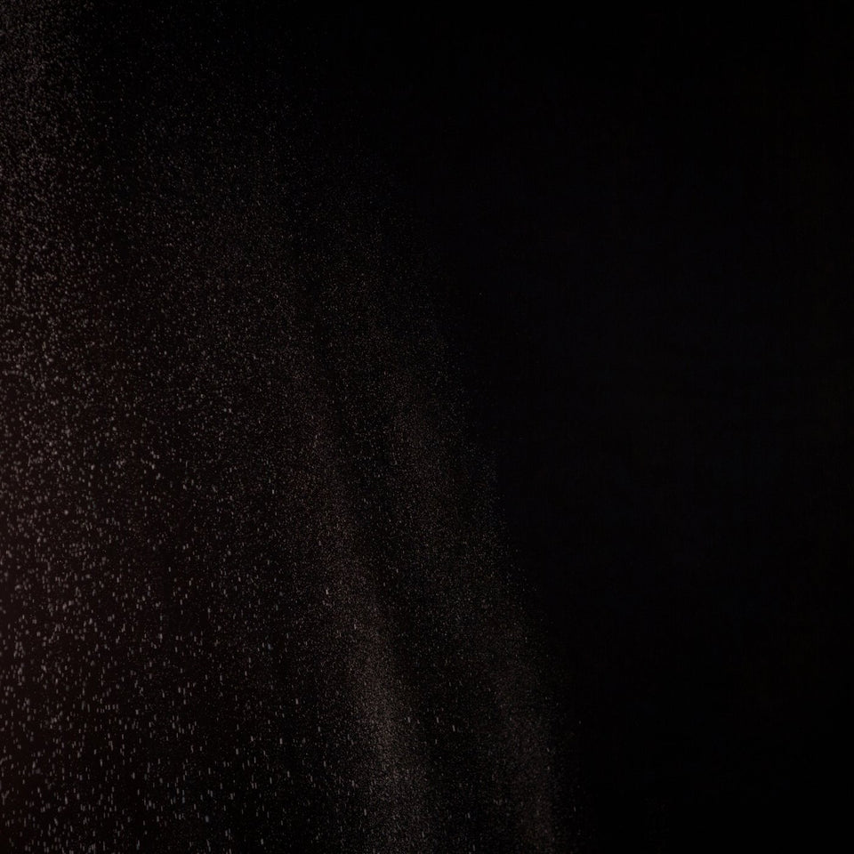 Fine particles dispersing in the air