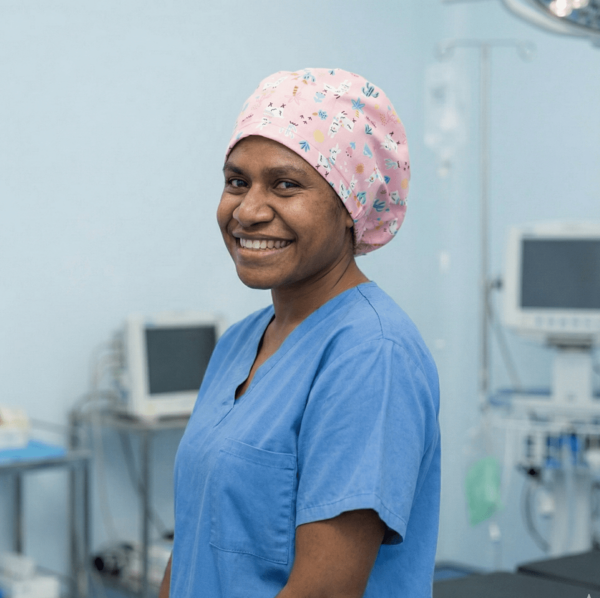 Gorro quirúrgico de alpaca/llama color rosa desierto