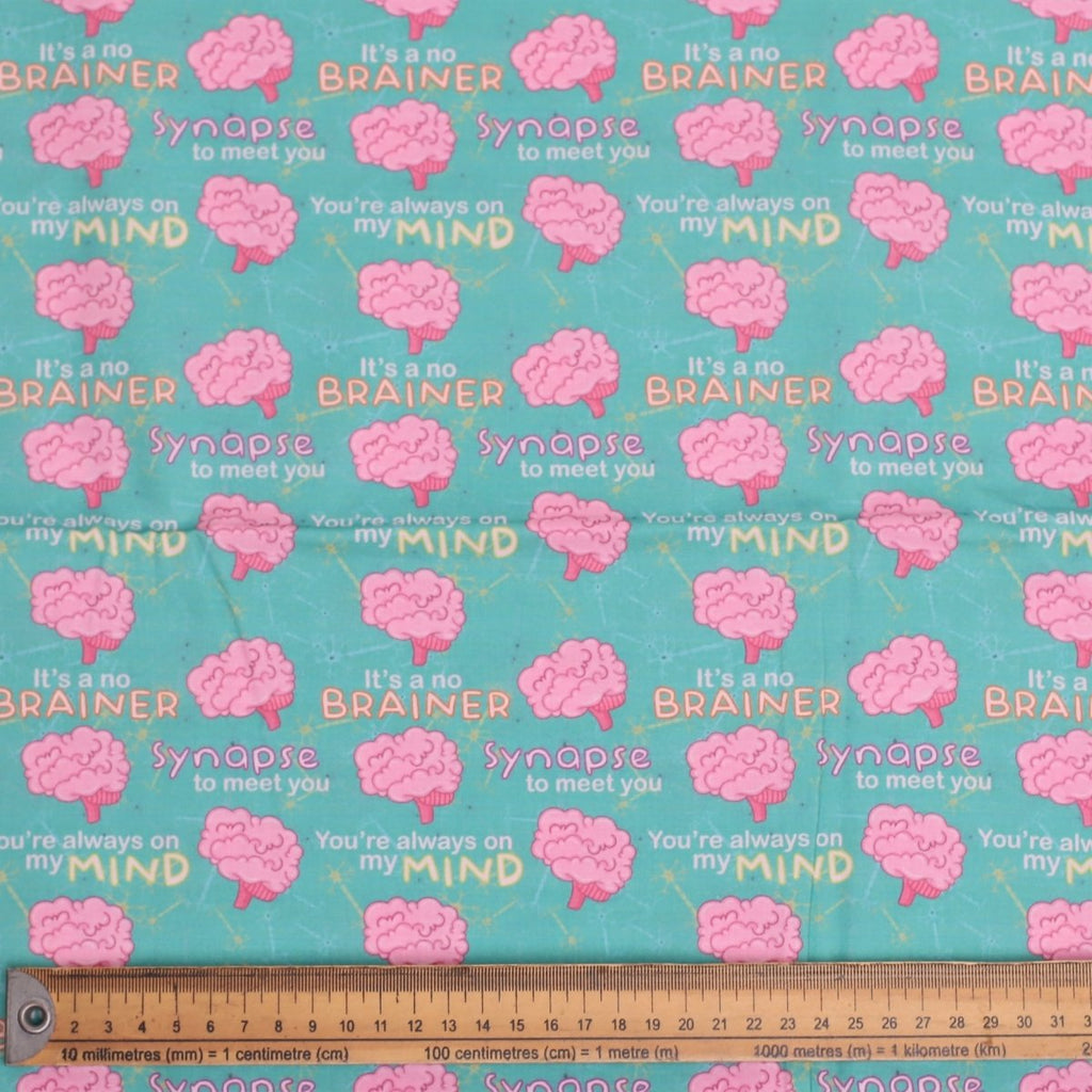 Gorro quirúrgico verde con forma de cerebro de zombi