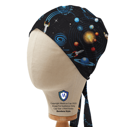 Gorro quirúrgico con naves espaciales, planetas y cohetes