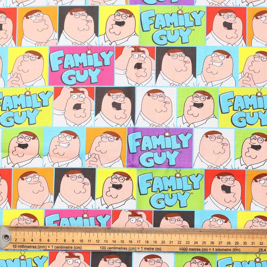 Gorro quirúrgico con multitud de la familia Simpsons de dibujos animados de televisión