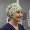 Gorro quirúrgico con estampado floral de jungla