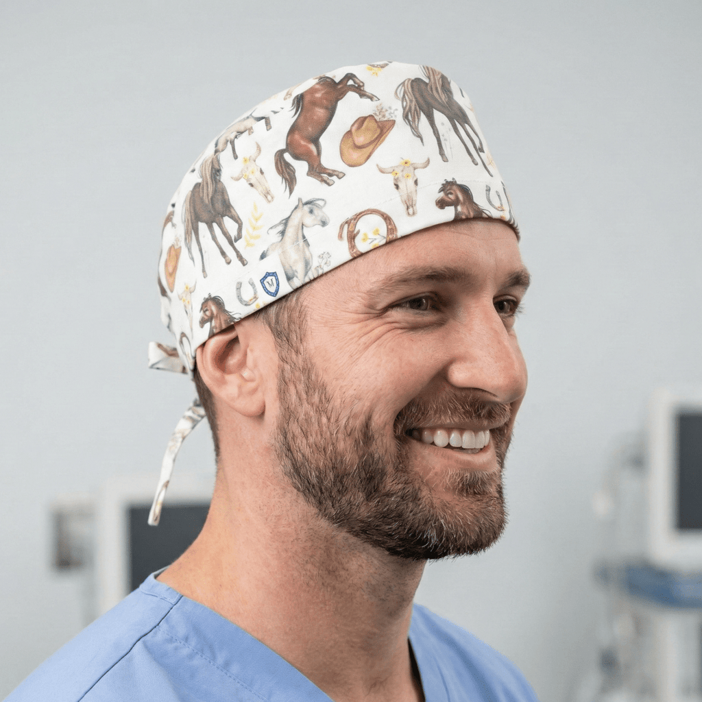 Gorro quirúrgico Horses Run Wild con accesorios