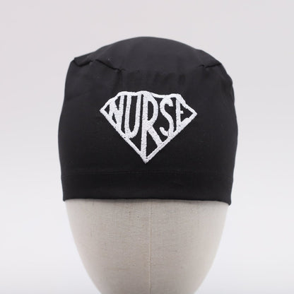 Gorro quirúrgico bordado para concienciar sobre el cáncer de mama