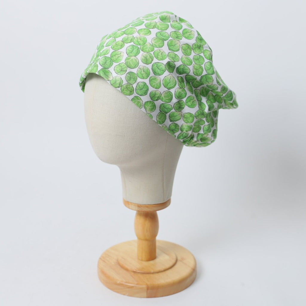 Gorro quirúrgico con coles de Bruselas
