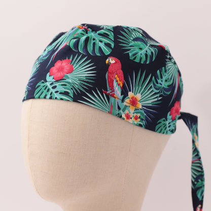 Camisa hawaiana con gorro de quirófano con palmeras y pájaros