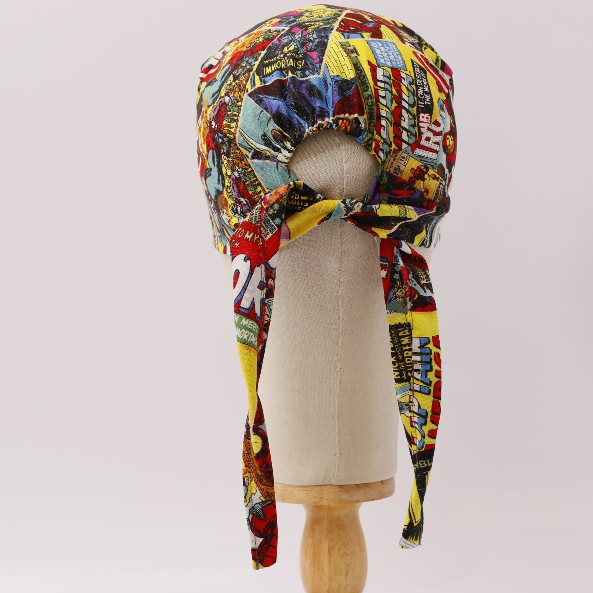 Gorra quirúrgica vintage de Hulk, Iron Man y Spiderman con portadas de cómics de Marvel