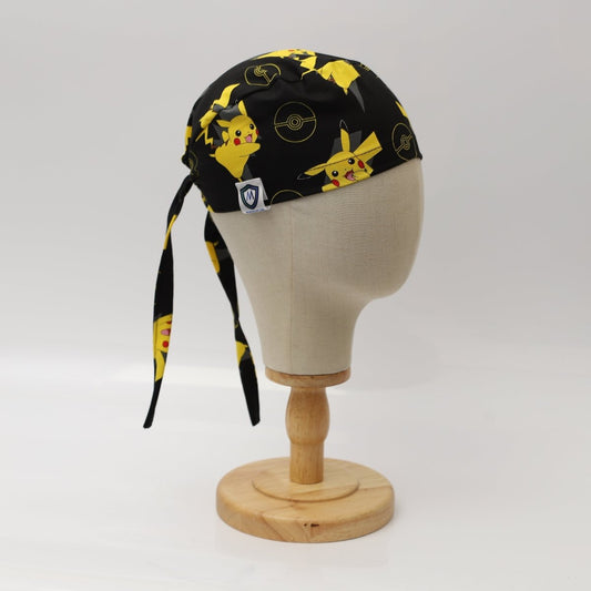 Gorro quirúrgico amarillo sobre negro de Pokémon Pikachu