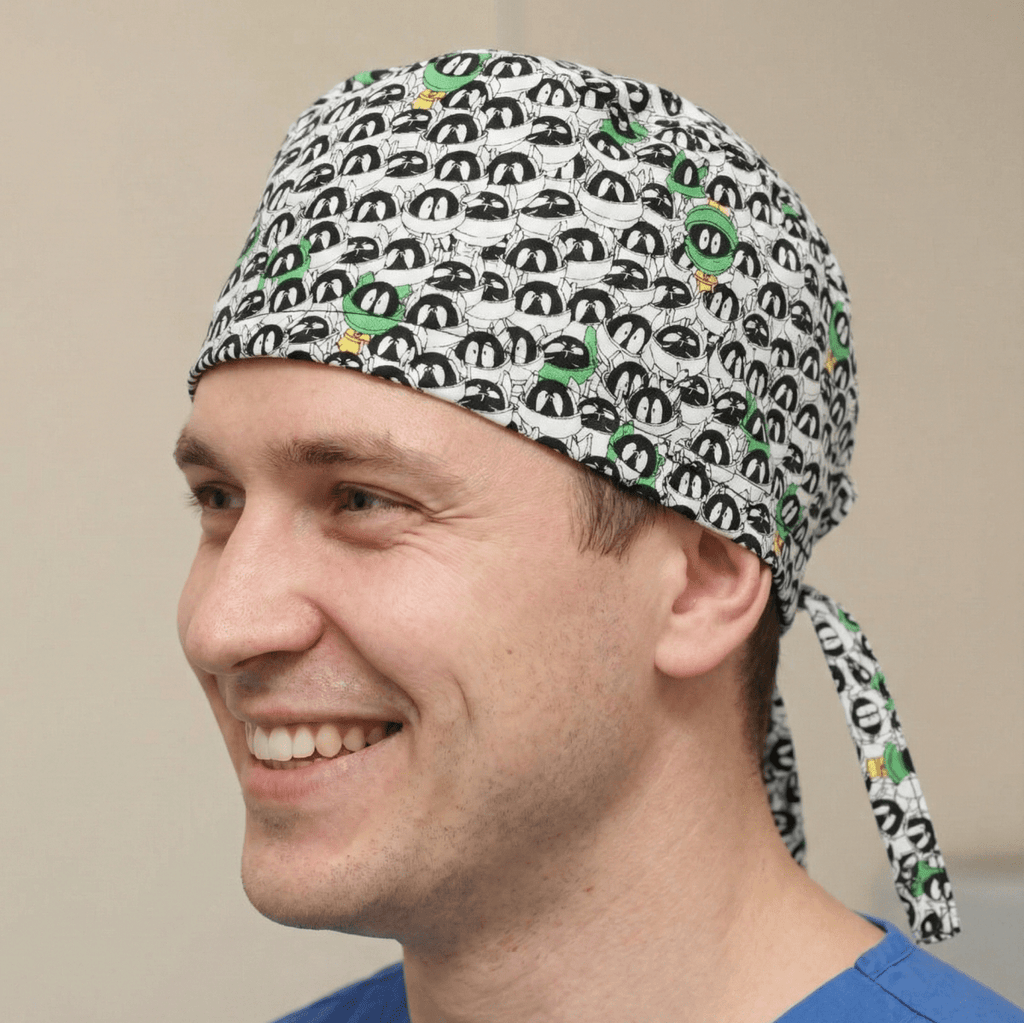 Gorro quirúrgico con multitud de personajes de dibujos animados de televisión Looney Tunes Marvin Martian